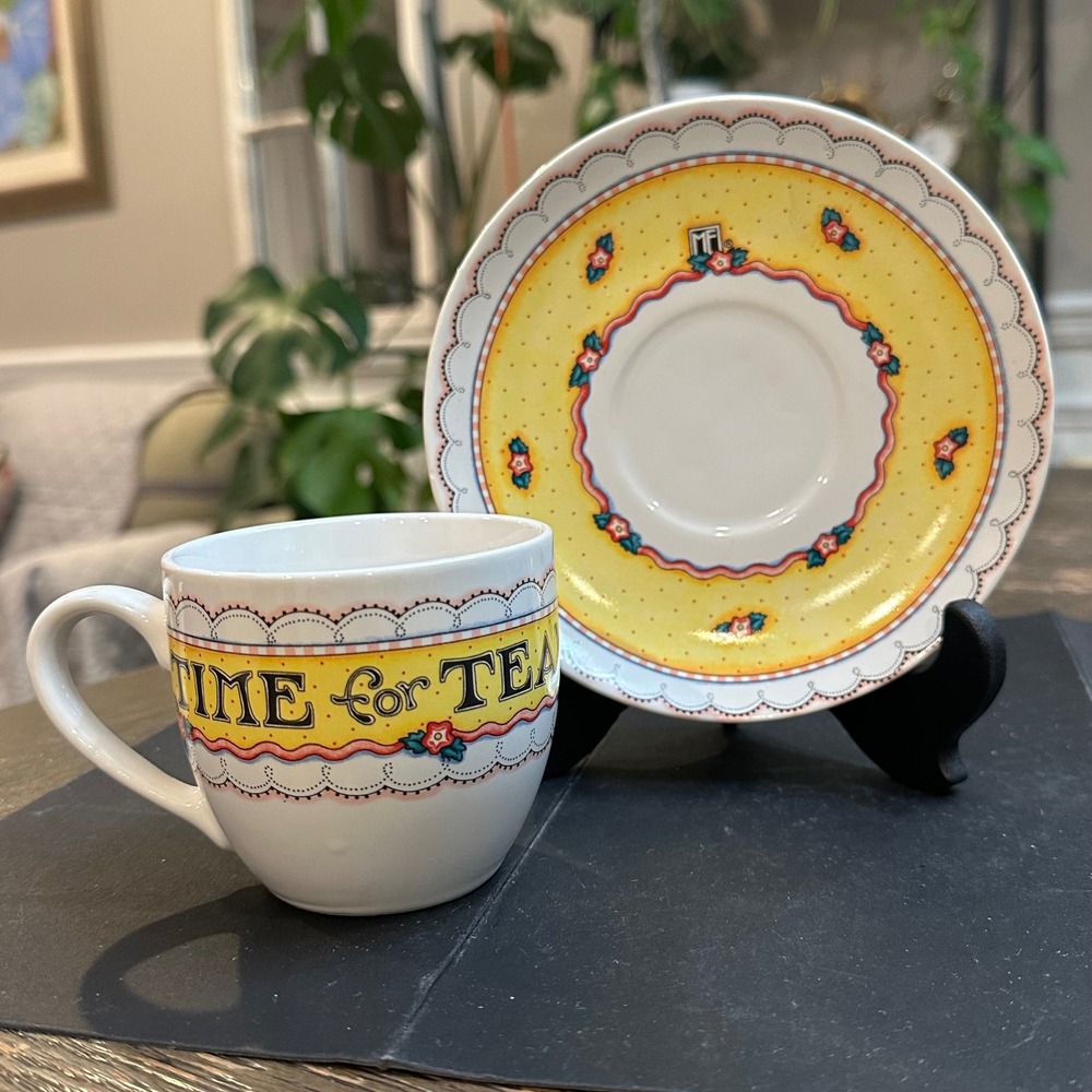 MARY‎ ENGELBREIT Vintage Time for Tea Cup & Saucer Made In Taiwan